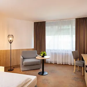 3* Hotel Plaza Hotel&living Frankfurt
